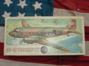 Airfix 04016-7  Douglas AC-47 GUNSHIP